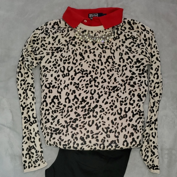 Leopard Sweater - Picture 2 of 7
